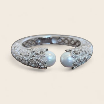 Silver, rose gold and gold.